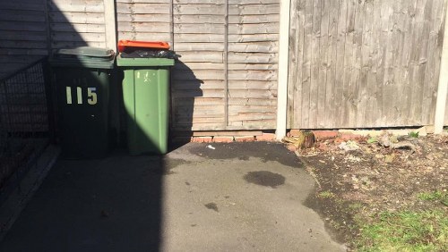 Different sizes of skips available in Surbiton